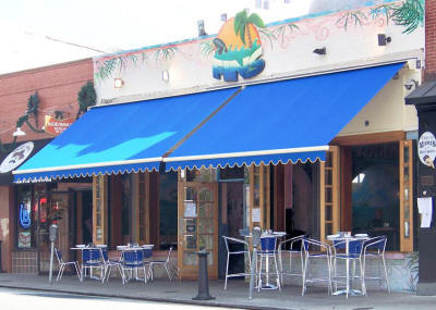 Retractable Dining Awning